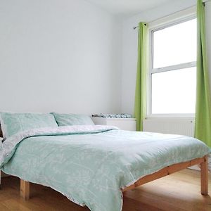 Habitación Estándar con Cama Queen